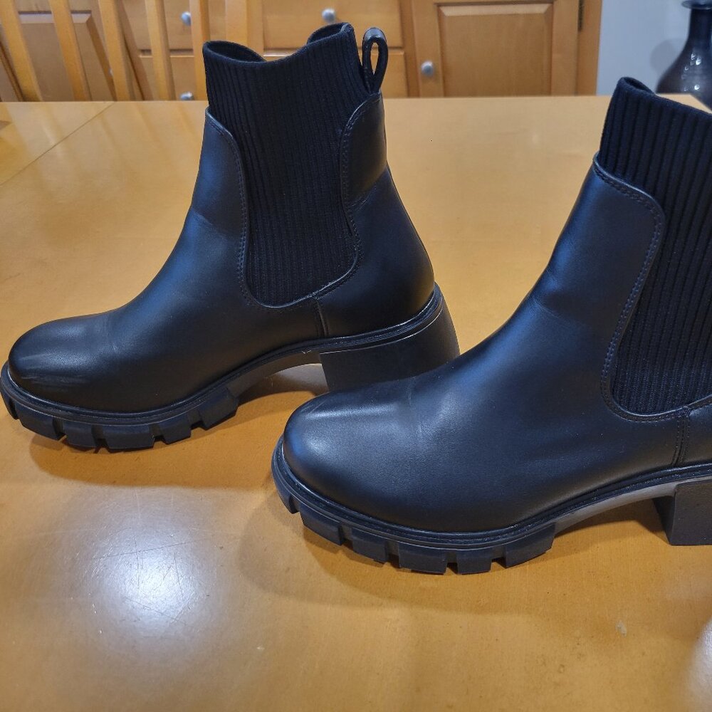 Steve Madden Black Chunky Chelsea Ankle Boots